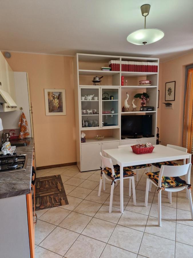 La casina sul lago Arezzo Esterno foto